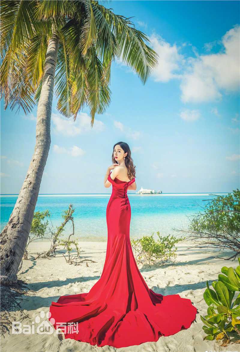 娄艺潇(Loura)最优质