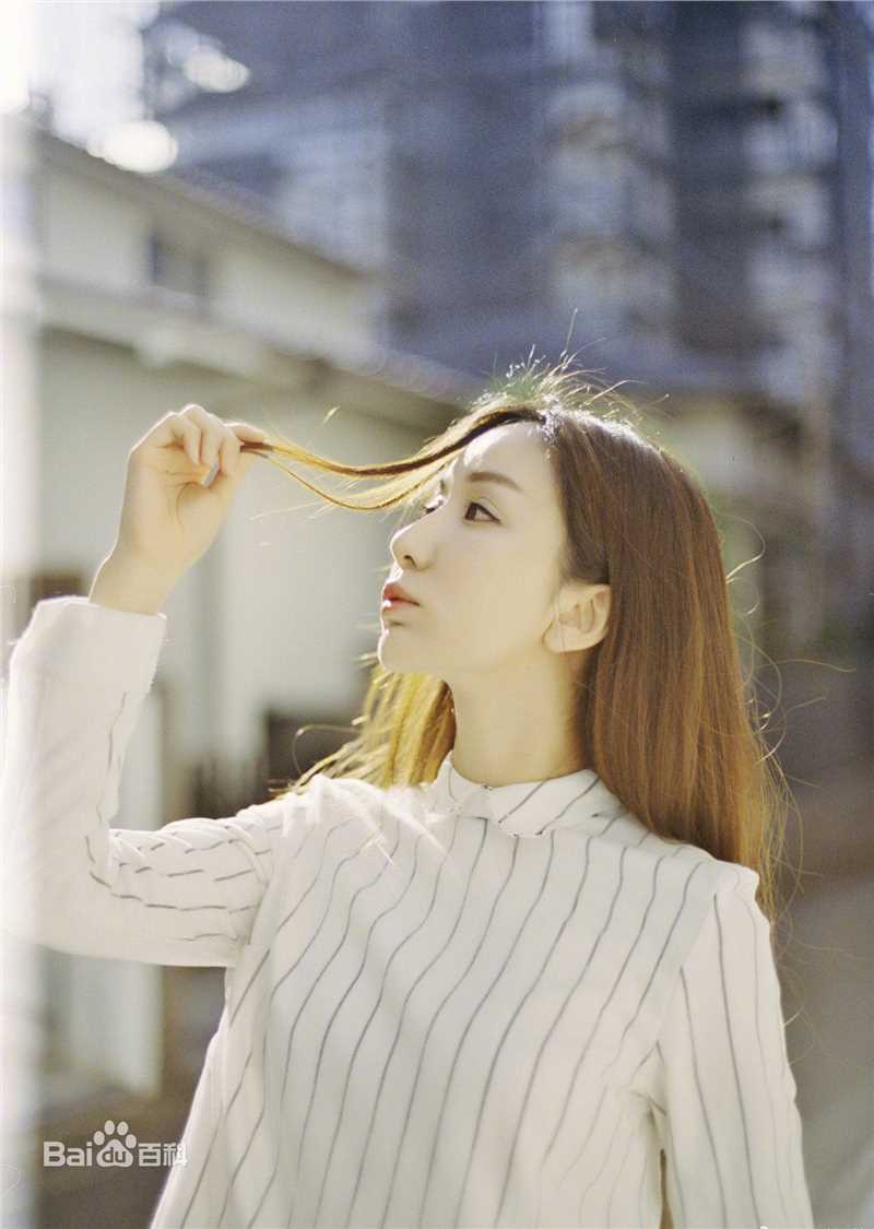 娄艺潇(Loura)最优质