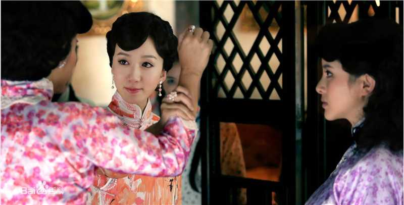 精选娄艺潇(Loura)在《爱情悠悠药草香》中的图册