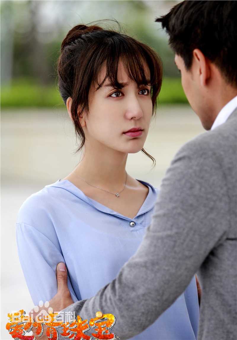 娄艺潇(Loura)在《爱情珠宝》中的