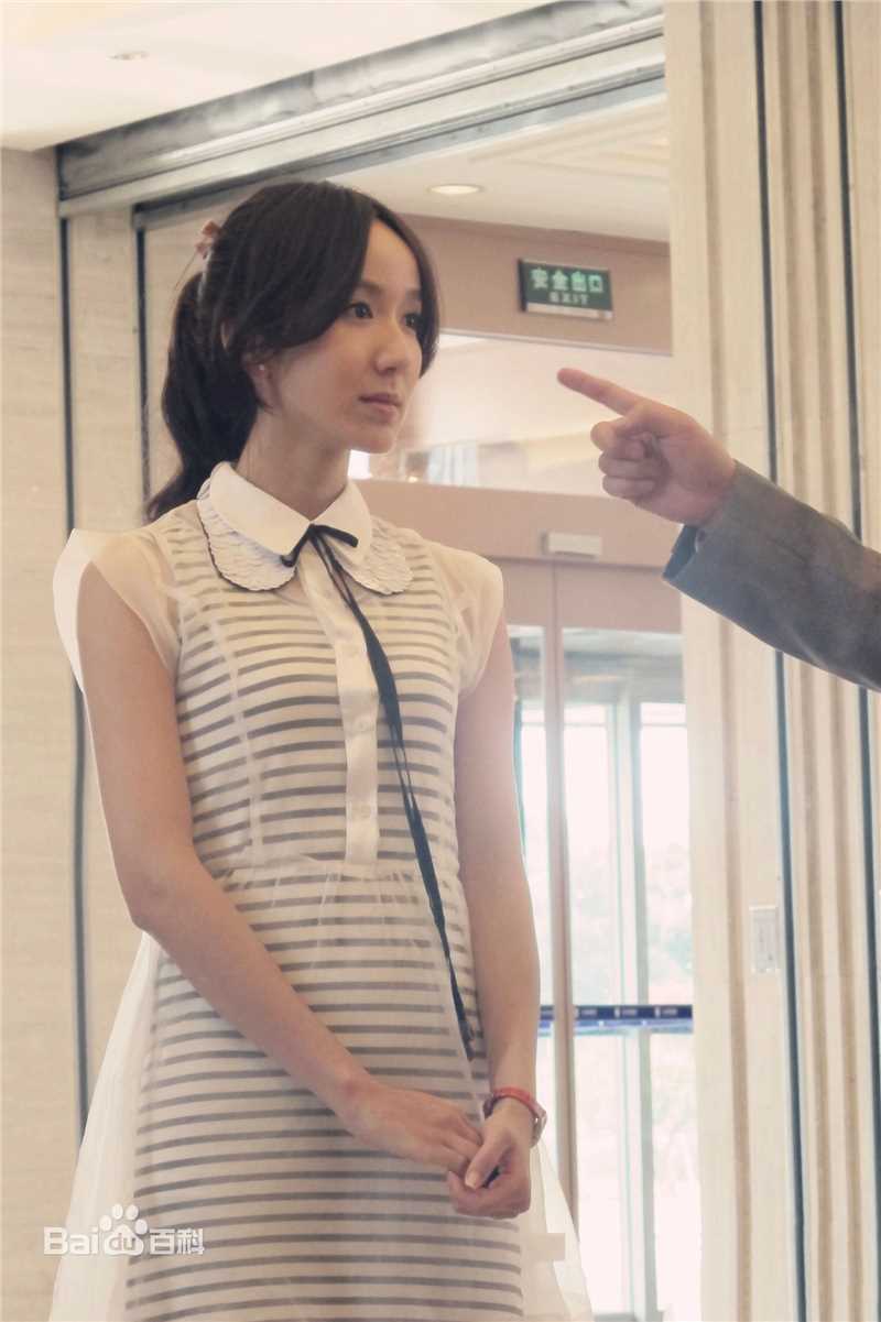 最新娄艺潇(Loura)在《爱情自有天意》中的图集