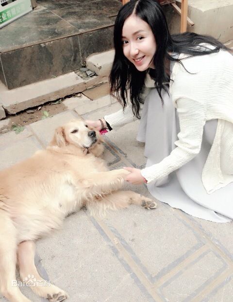 娄艺潇(Loura)个人生活图册