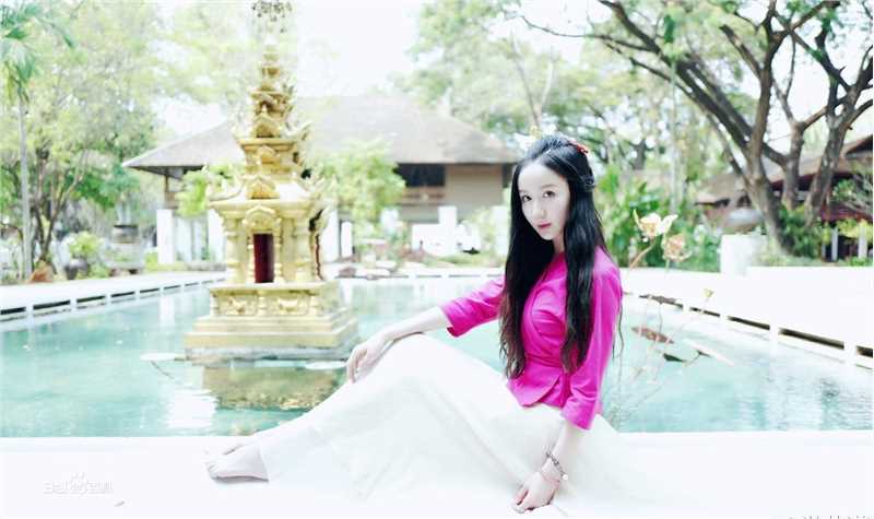 娄艺潇(Loura)个人生活图册