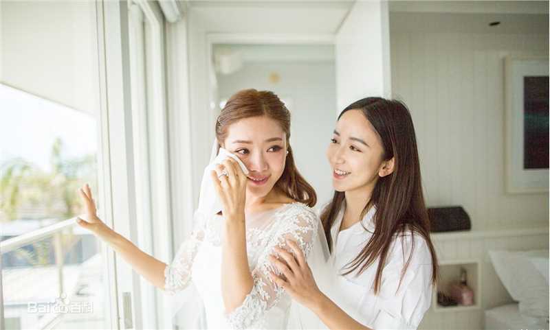 娄艺潇(Loura)个人生活图册