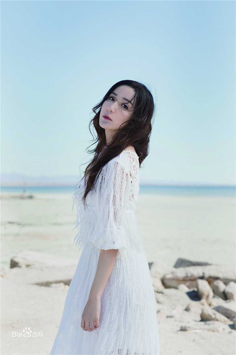 娄艺潇(Loura)mv生活照相册