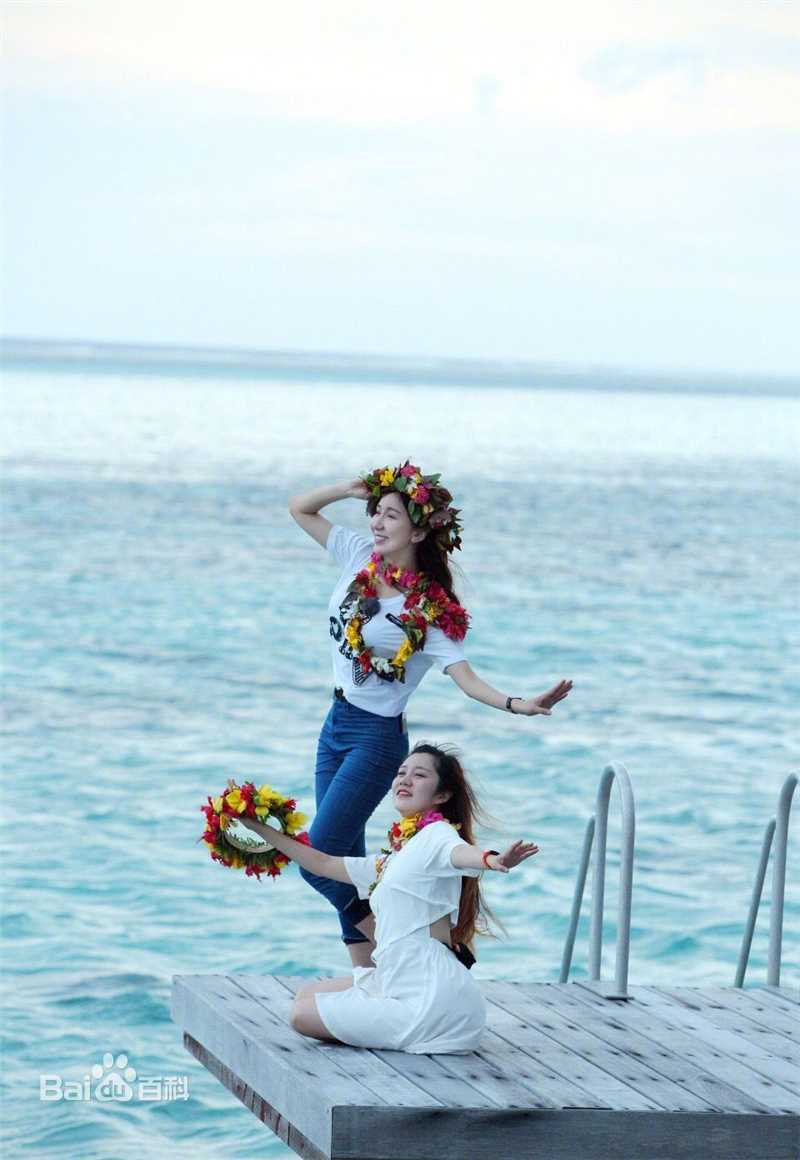 娄艺潇(Loura)闺蜜的完美旅行图片图集