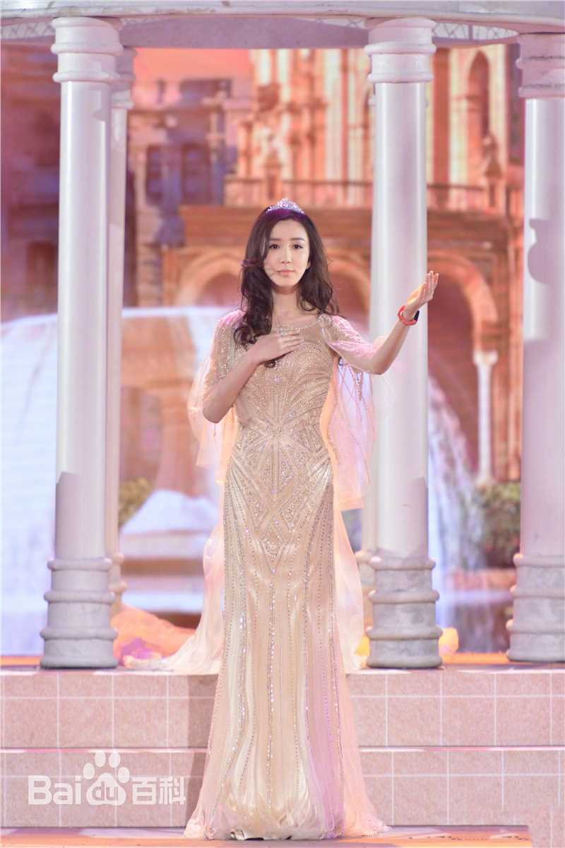 娄艺潇(Loura)跨界歌王素颜照相册