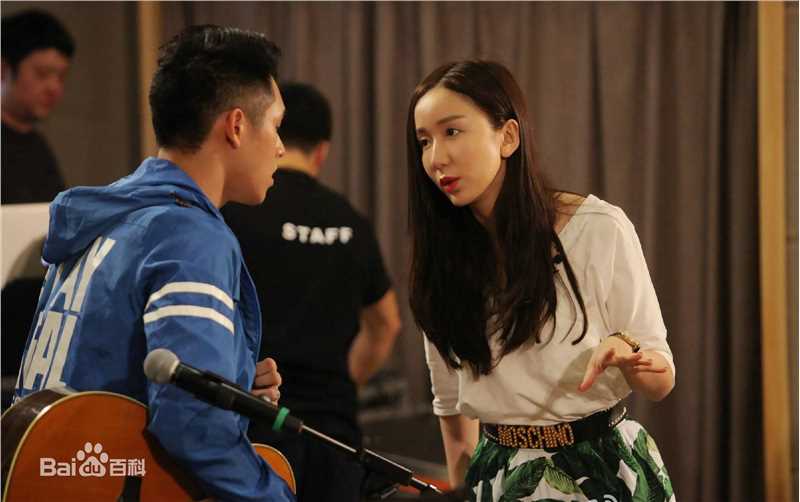 娄艺潇(Loura)一年级素颜照相册