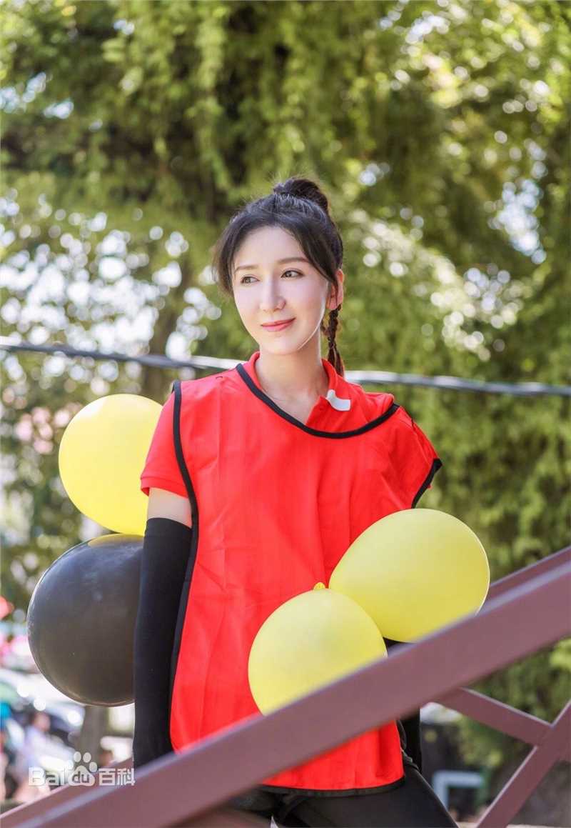 娄艺潇(Loura)其他前后照片