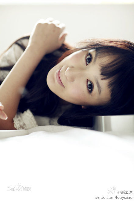 最优质娄艺潇(Loura)精彩图册