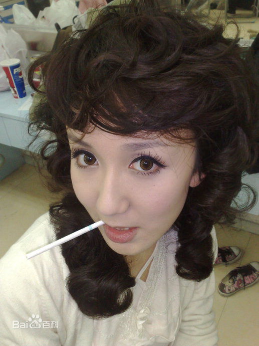 最优质娄艺潇(Loura)精彩图册