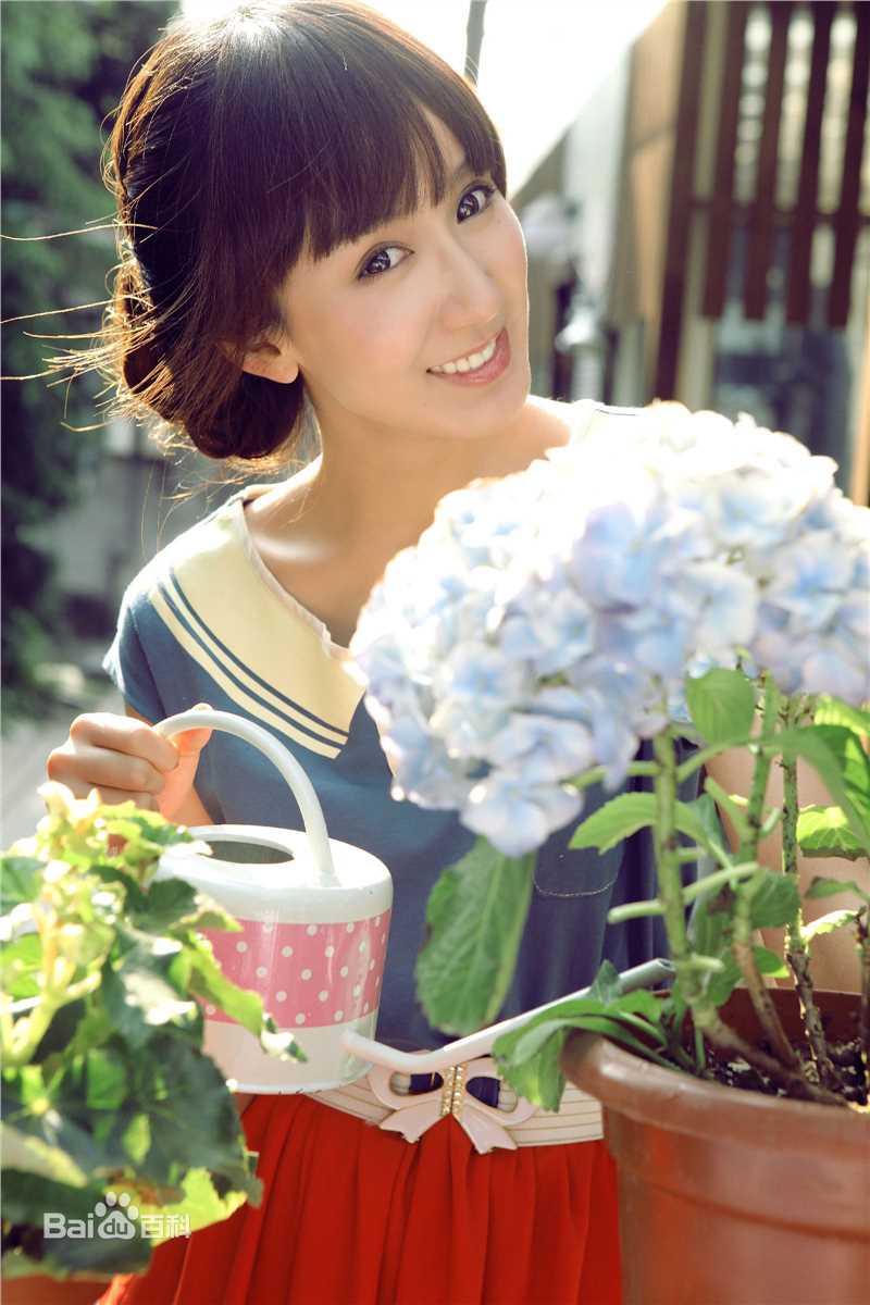 最优质娄艺潇(Loura)精彩图册