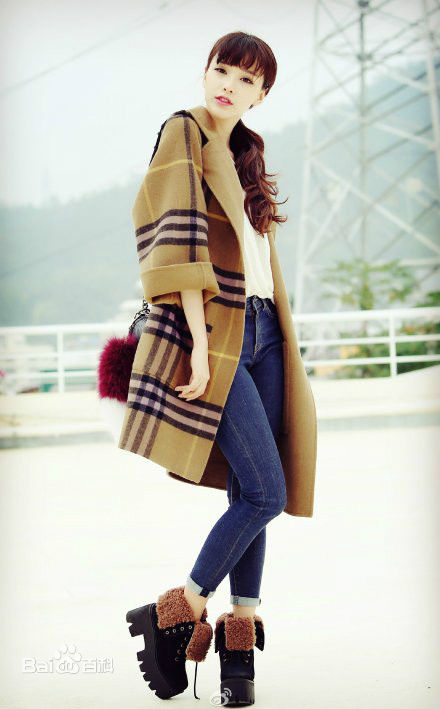 黄一琳(U.lin)生活照壁纸壁纸