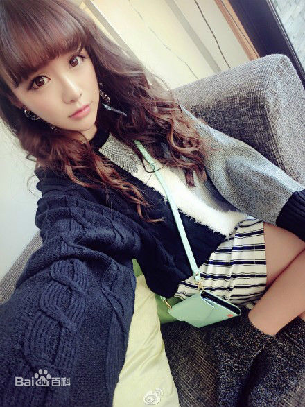 黄一琳(U.lin)生活照壁纸壁纸