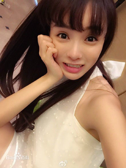 黄一琳(U.lin)生活照壁纸壁纸