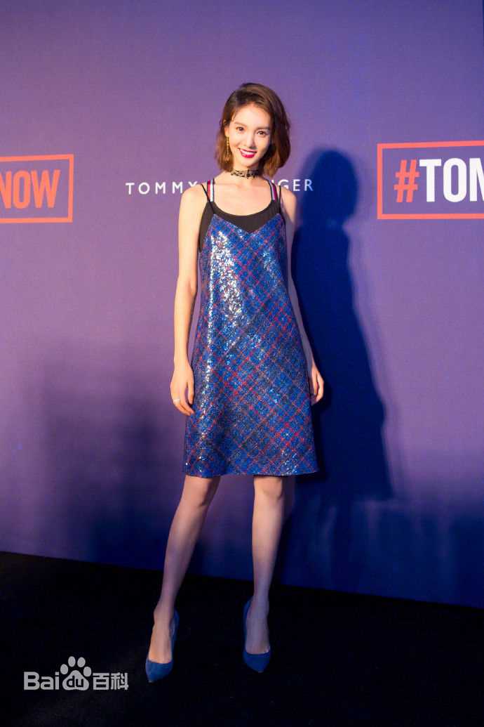 金晨(Gina)2018春夏伦敦时装周前后照片