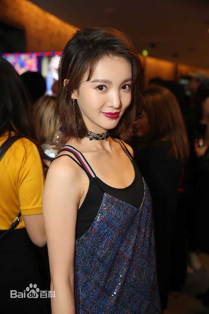 金晨(Gina)2018春夏伦敦时装周前后照片