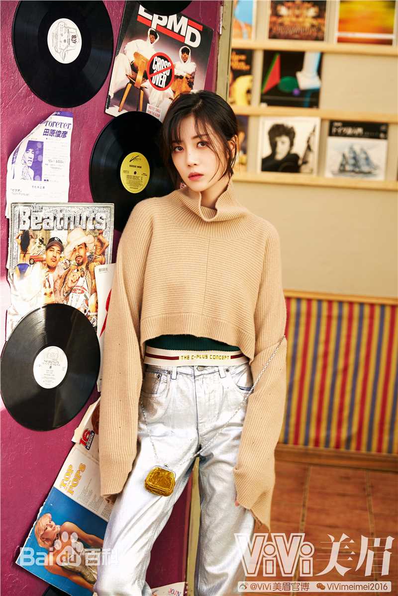 李溪芮(Nikki)vivi美眉素颜照相册