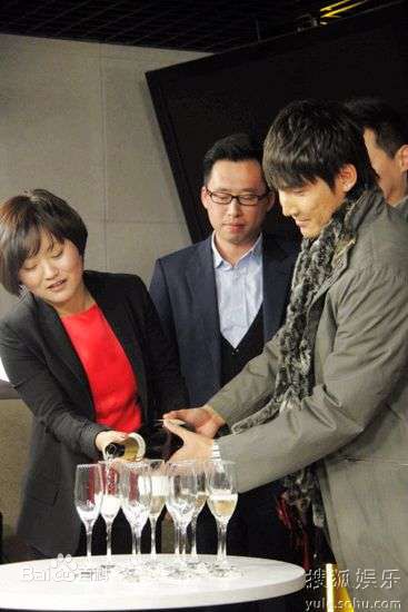 《钱多多嫁人记》相关图片