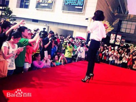 精选戚薇(Stephy)在《L To V秘密》全国签售中的图册