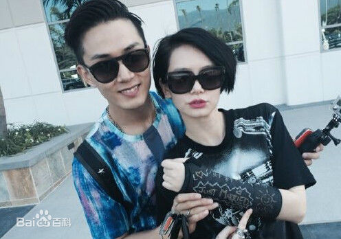 戚薇(Stephy)与李承铉前后照片