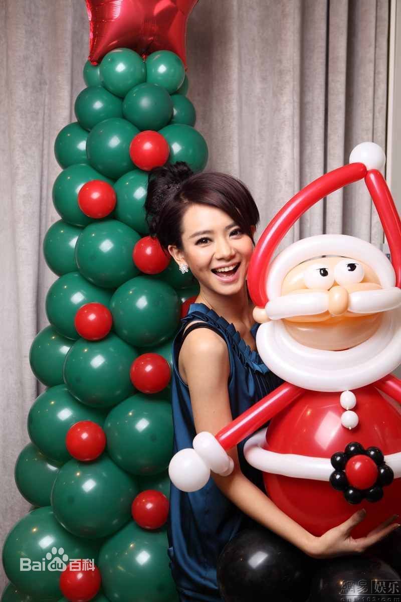 最新戚薇(Stephy)《爱出色》精彩图册