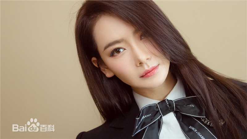 戚薇(Stephy)概述图册素颜照相册