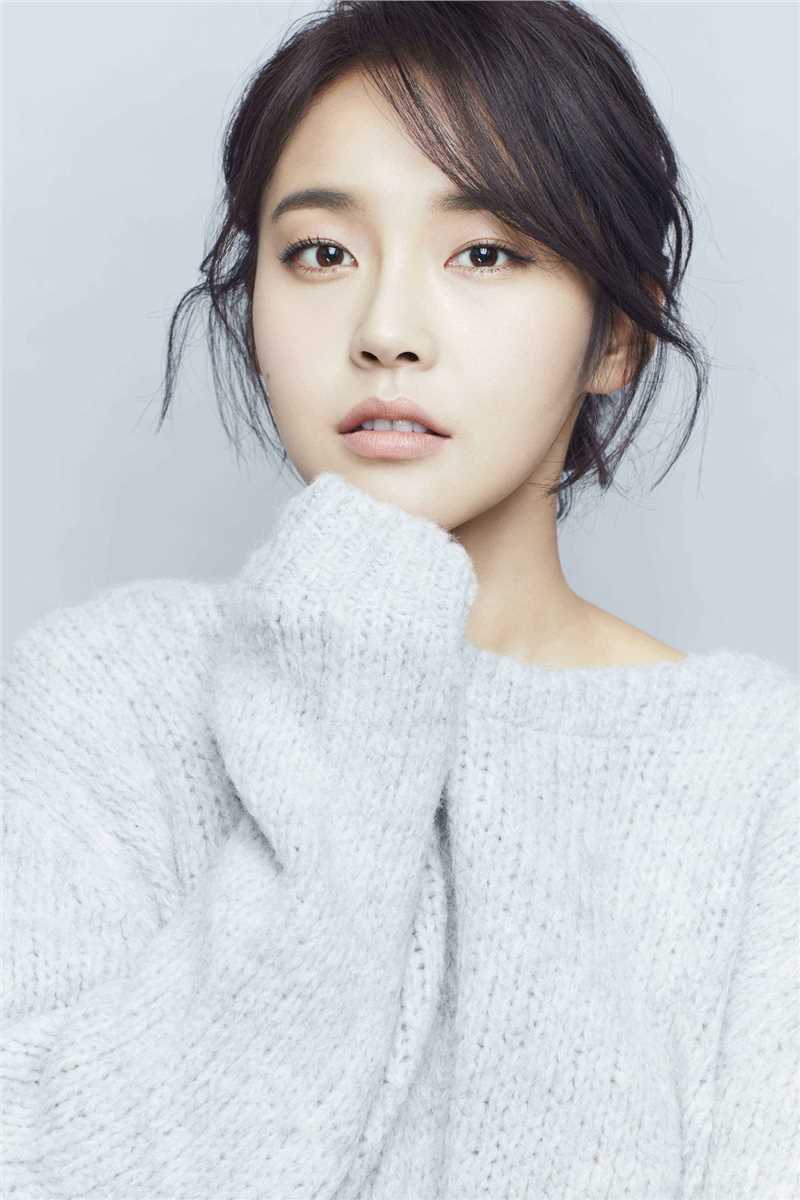 张佳宁(Karlina)概述图册图册