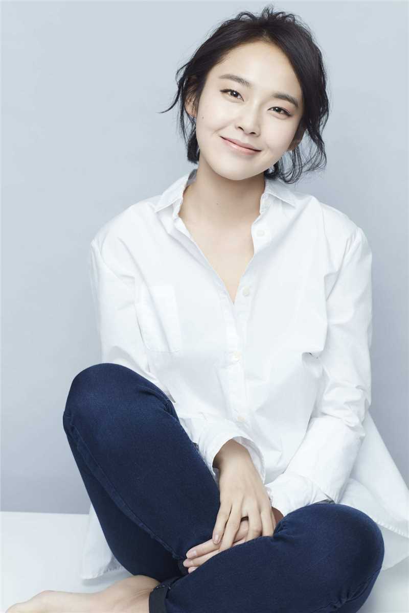 张佳宁(Karlina)概述图册图册