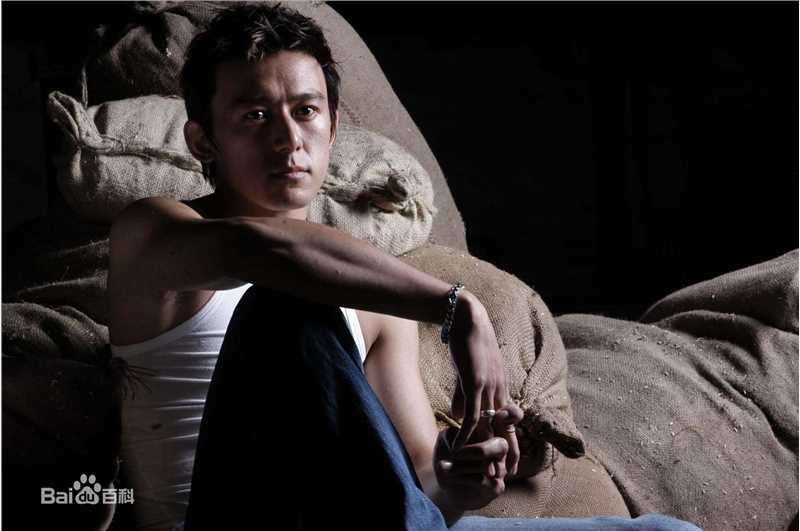 吕行的生活照和艺术照