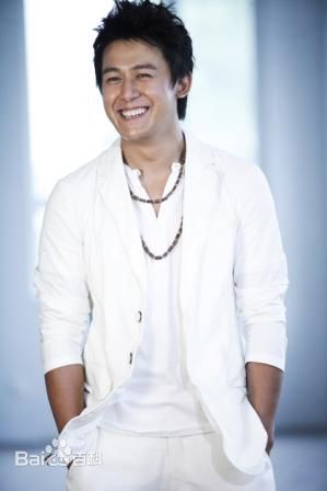 吕行的生活照和艺术照