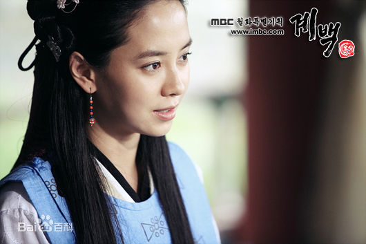高清宋智孝(Song Ji Hyo<i>（艺名）</i>、 、Cheon Seong Im<i>（出生名）</i>、 、Cheon su-yeon<i>（现用名）</i>)图片