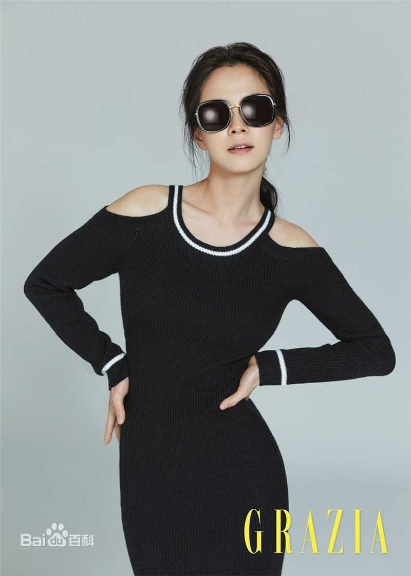 高清宋智孝(Song Ji Hyo<i>（艺名）</i>、 、Cheon Seong Im<i>（出生名）</i>、 、Cheon su-yeon<i>（现用名）</i>)在《GRAZIA》中的图集