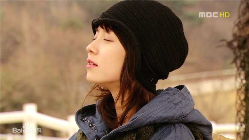 精选宋智孝(Song Ji Hyo<i>（艺名）</i>、 、Cheon Seong Im<i>（出生名）</i>、 、Cheon su-yeon<i>（现用名）</i>)精彩图册