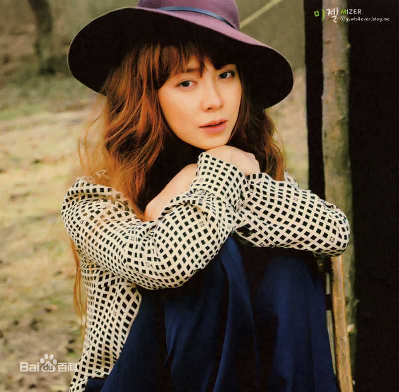 精选宋智孝(Song Ji Hyo<i>（艺名）</i>、 、Cheon Seong Im<i>（出生名）</i>、 、Cheon su-yeon<i>（现用名）</i>)精彩图册