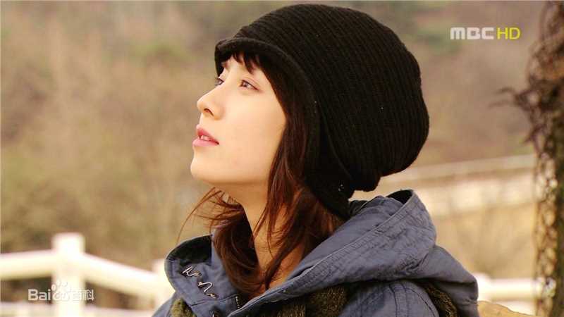 精选宋智孝(Song Ji Hyo<i>（艺名）</i>、 、Cheon Seong Im<i>（出生名）</i>、 、Cheon su-yeon<i>（现用名）</i>)精彩图册