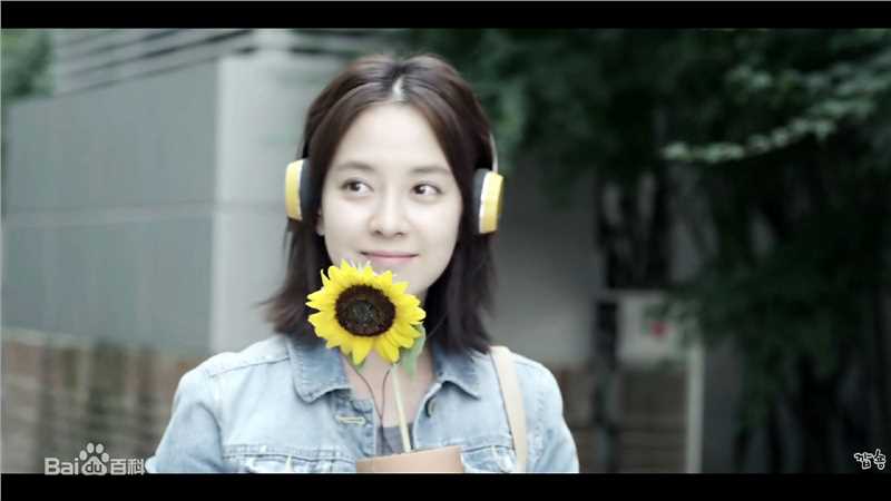 精选宋智孝(Song Ji Hyo<i>（艺名）</i>、 、Cheon Seong Im<i>（出生名）</i>、 、Cheon su-yeon<i>（现用名）</i>)精彩图册