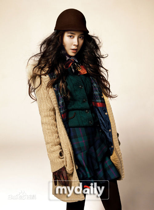 精选宋智孝(Song Ji Hyo<i>（艺名）</i>、 、Cheon Seong Im<i>（出生名）</i>、 、Cheon su-yeon<i>（现用名）</i>)精彩图册