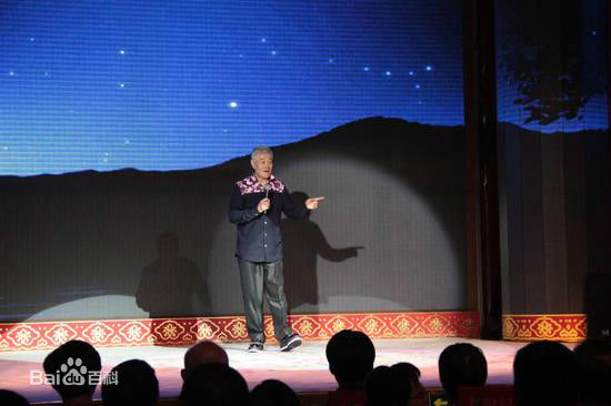 赵本山(Zhao Benshan)五一亮相演出照性感图片图集