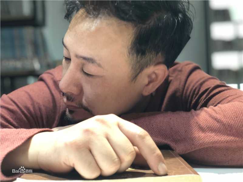 张颂文(Zhang Songwen)微博图片集图片图册