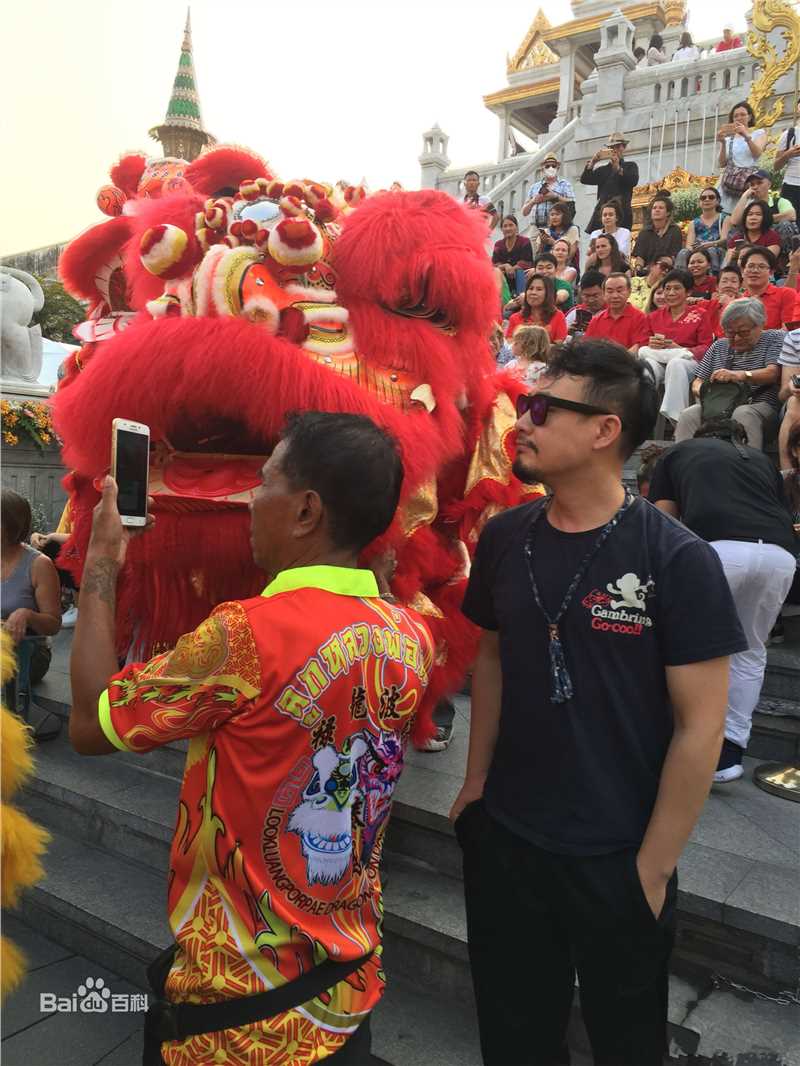 张颂文(Zhang Songwen)微博图片集图片图册