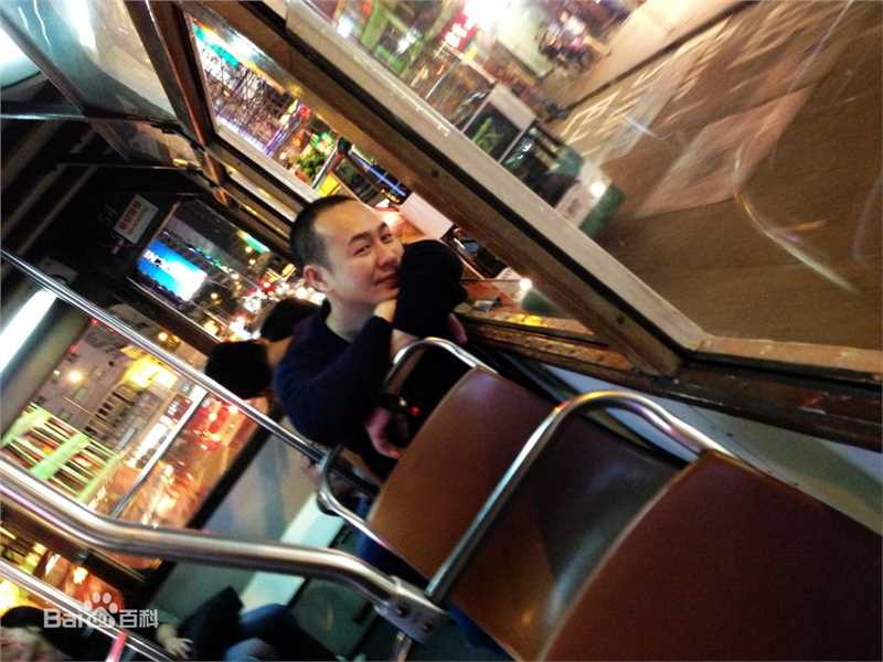 张颂文(Zhang Songwen)微博图片集图片图册