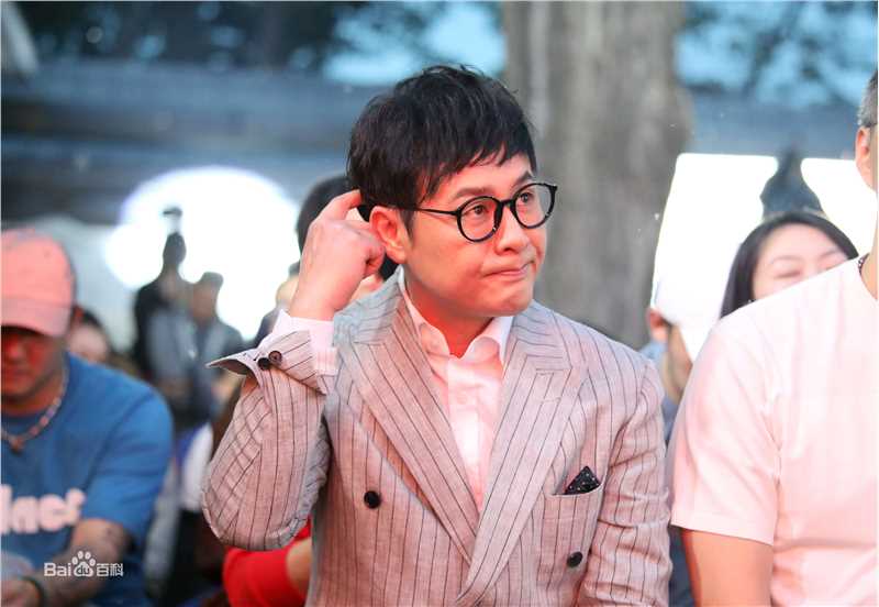 张颂文(Zhang Songwen)媒体照生活照相册