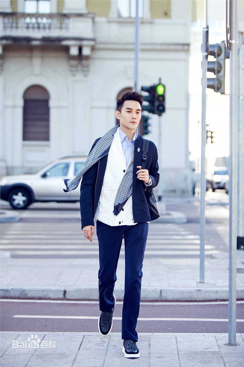 王凯(Wang Kai)街拍性感图片图集