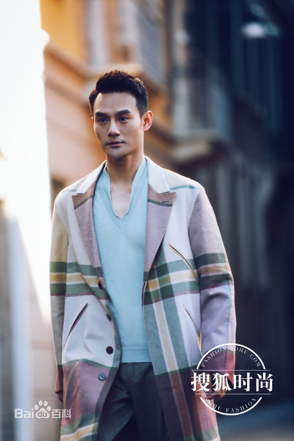 王凯(Wang Kai)街拍性感图片图集