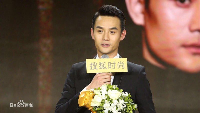 王凯(Wang Kai)获奖素颜照壁纸