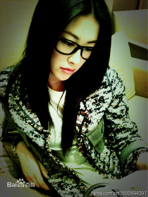 《朱珠》生活照