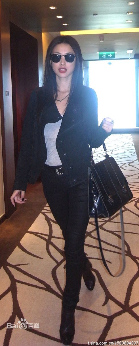 《朱珠》生活照