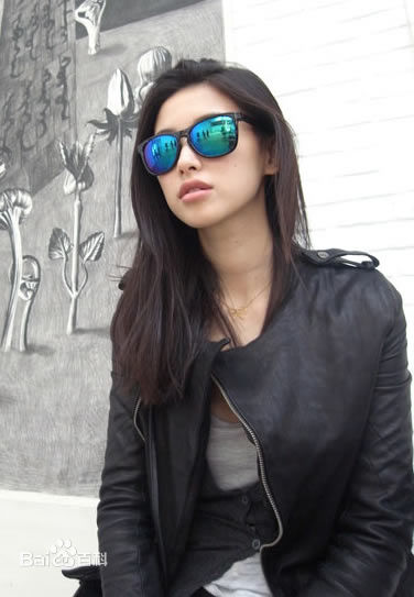 《朱珠》生活照