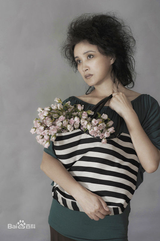 演员张小磊最新图片